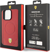 Ferrari Carbon Hard Case Metal Logo with MagSafe for iphone 15 Pro Max 6.7" Red - FEHMP15XPTER